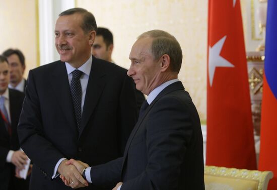 Russia, Turkey sign joint agreement