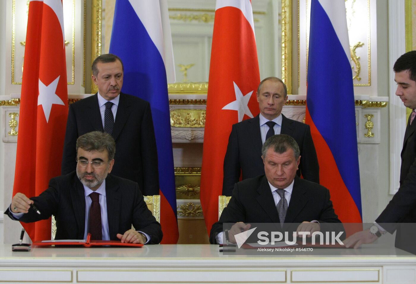 Russia, Turkey sign joint agreement