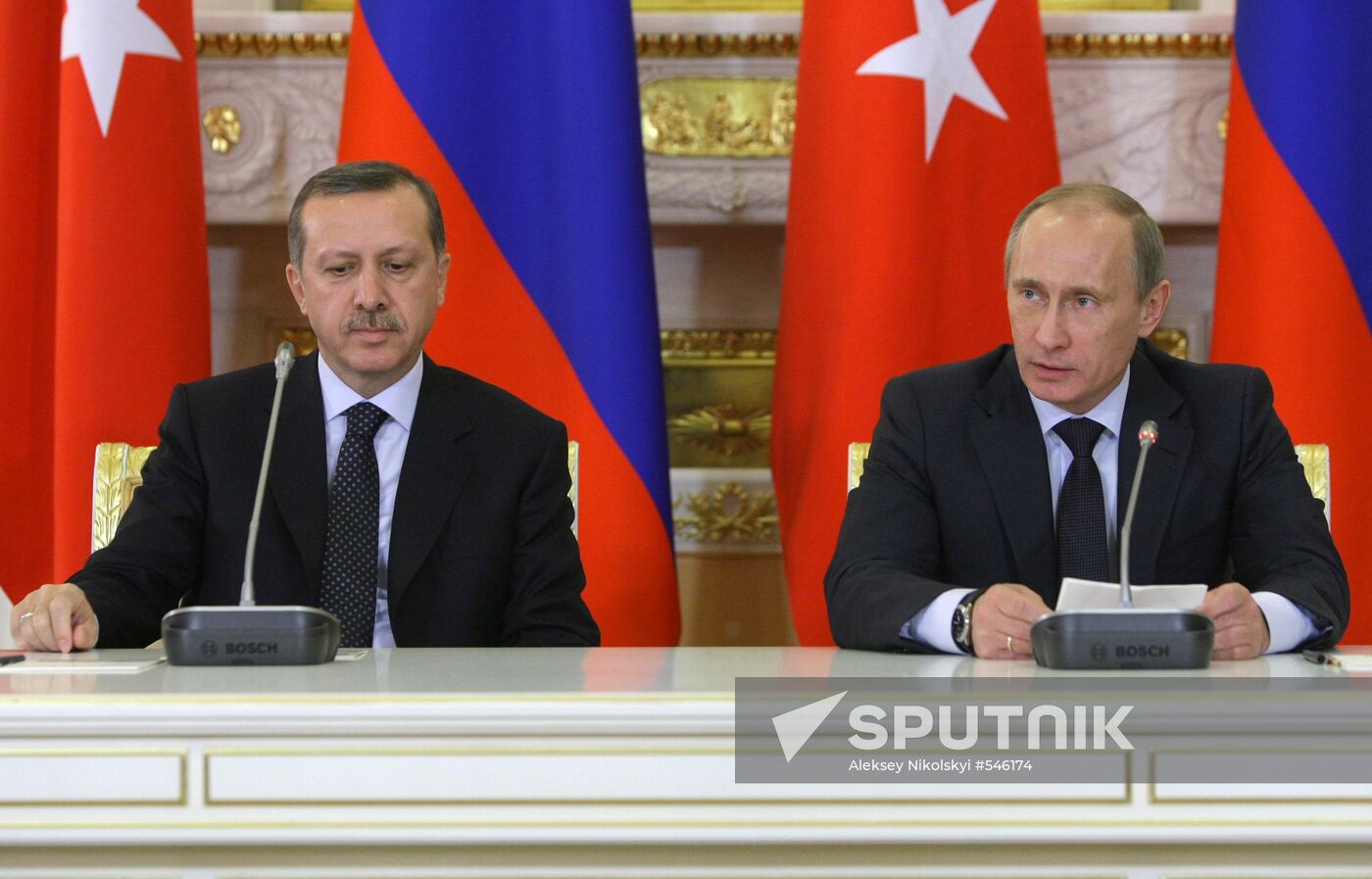 Russian, Turkish PMs hold joint press conference