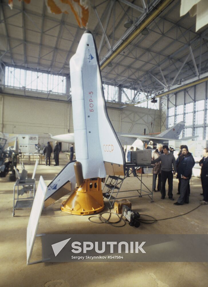 Bor-5 orbital spaceship