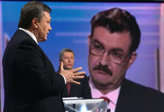 Viktor Yanukovich appears on Big-Time Politics talk show