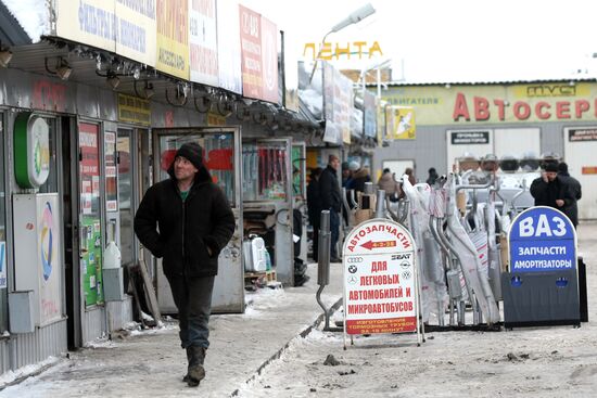 Khasansky market in St. Petersburg
