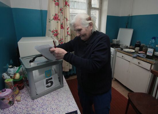 Absentee voting at home