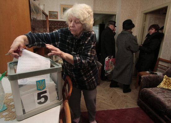 Absentee voting at home