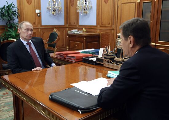 Vladimir Putin meets with Deputy PM Alexander Zhukov