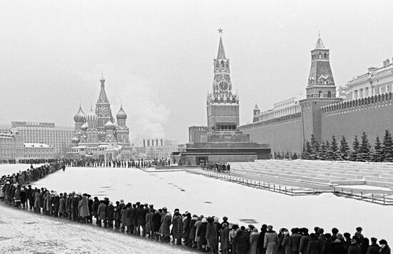 A line to the Mausoleum on Red Square in Moscow