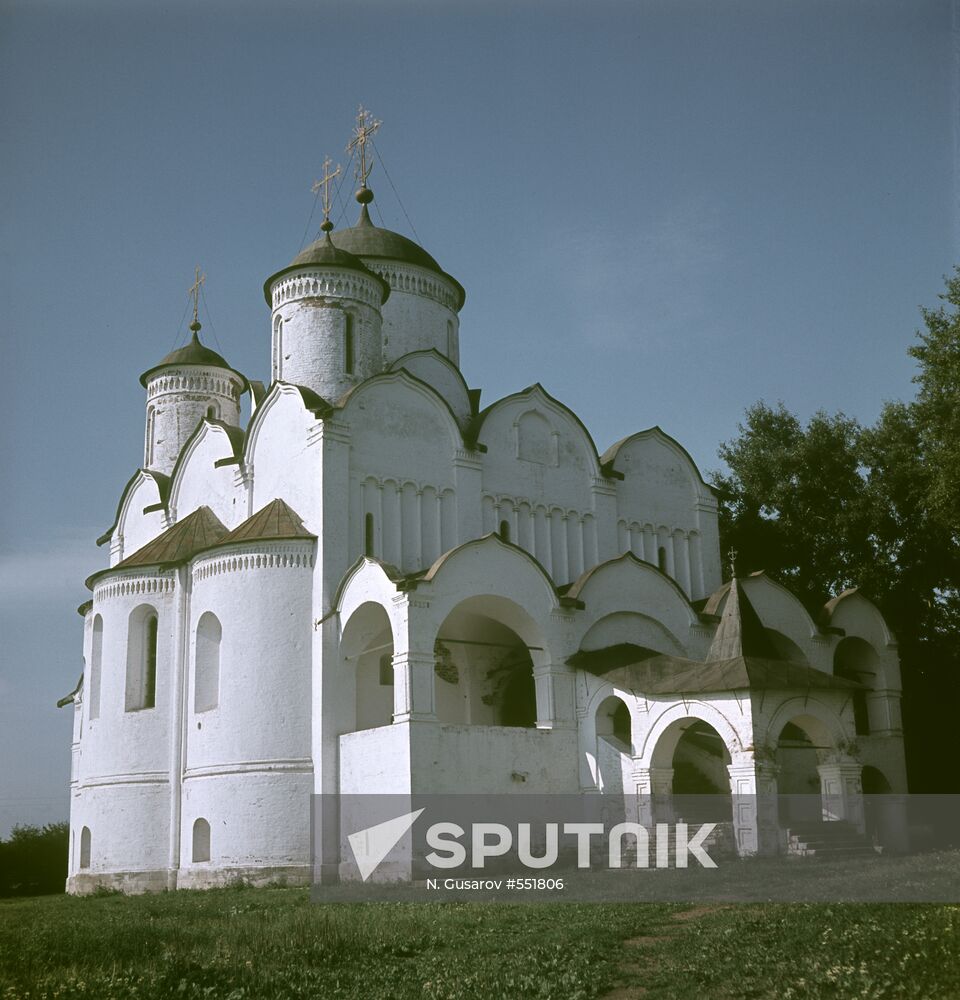 Pokrovsky cathedral in Suzdal