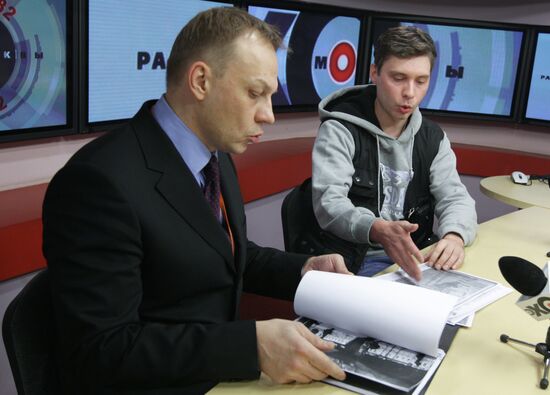 RIA Novosti journalist Stenin on air at Ekho Moskvy