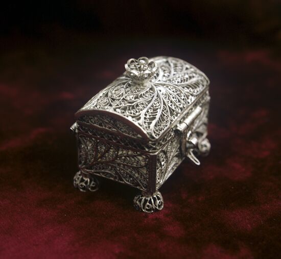 Jewellery box