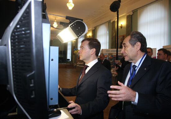 Dmitry Medvedev visits Herzen University in St.Petersburg