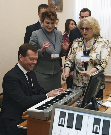 Dmitry Medvedev visits Herzen University in St.Petersburg