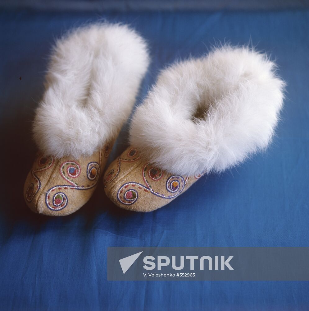 Fur Evenki slippers