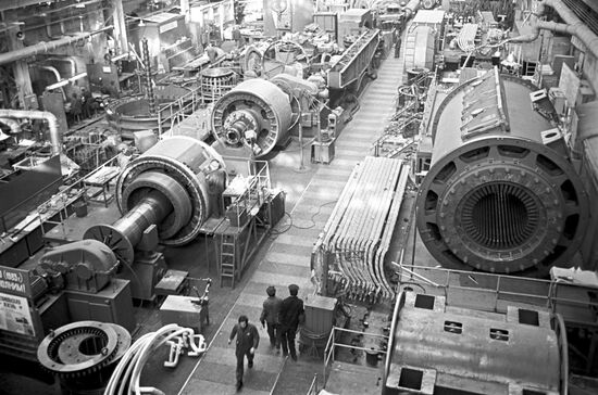 Turbine generator assembly workshop