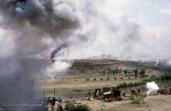 Filming "The Red Bells" two-part movie