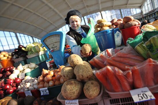 Shartashsky market in Yekaterinburg