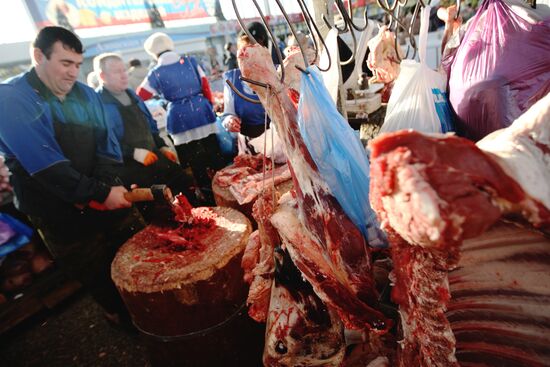 Shartashsky market in Yekaterinburg