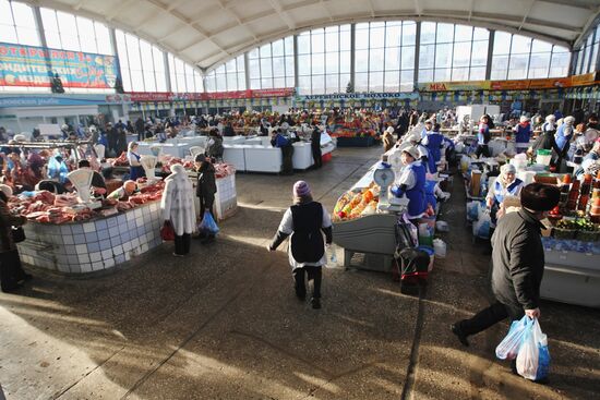 Shartashsky market in Yekaterinburg