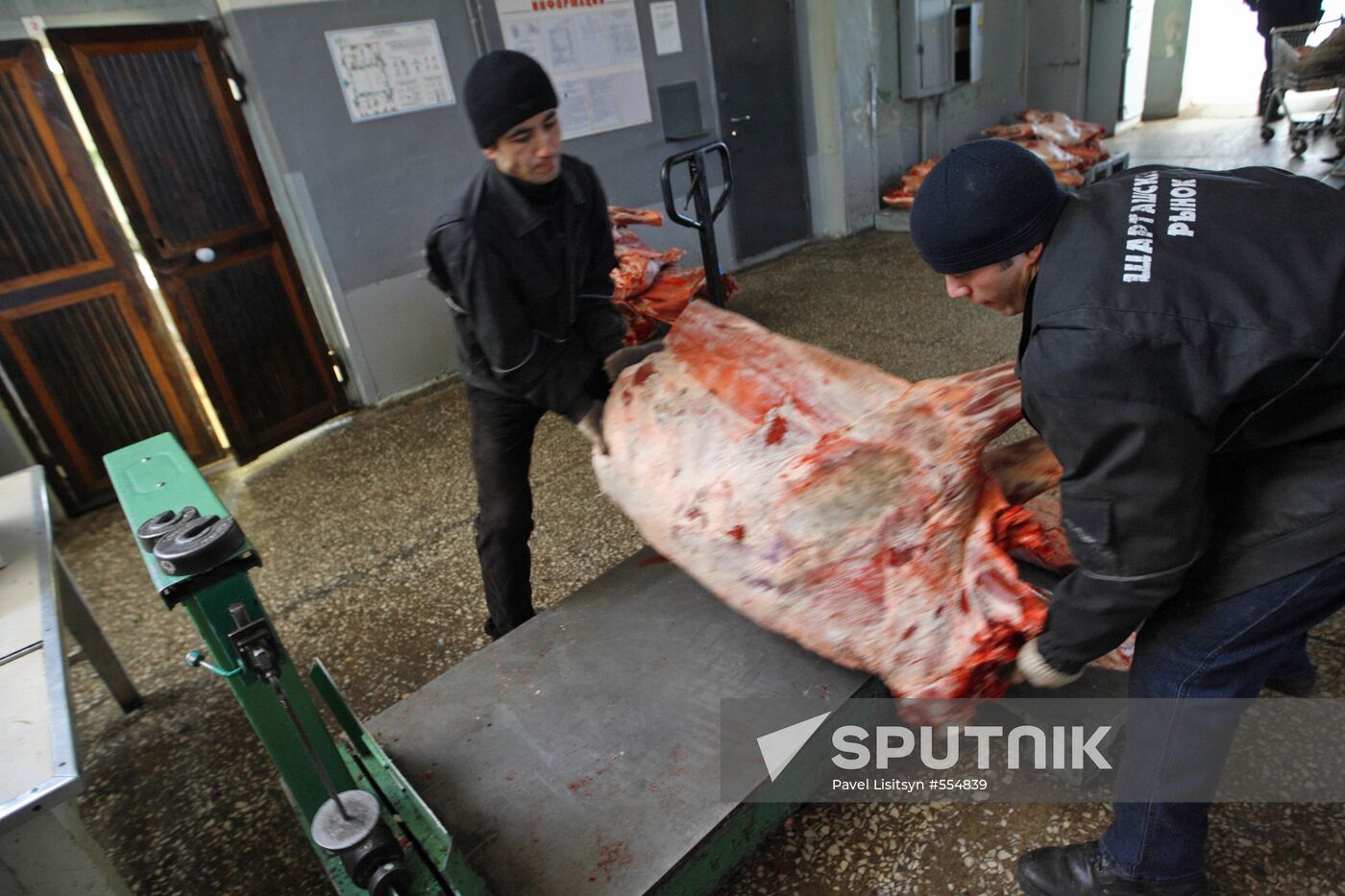 Shartashsky market in Yekaterinburg