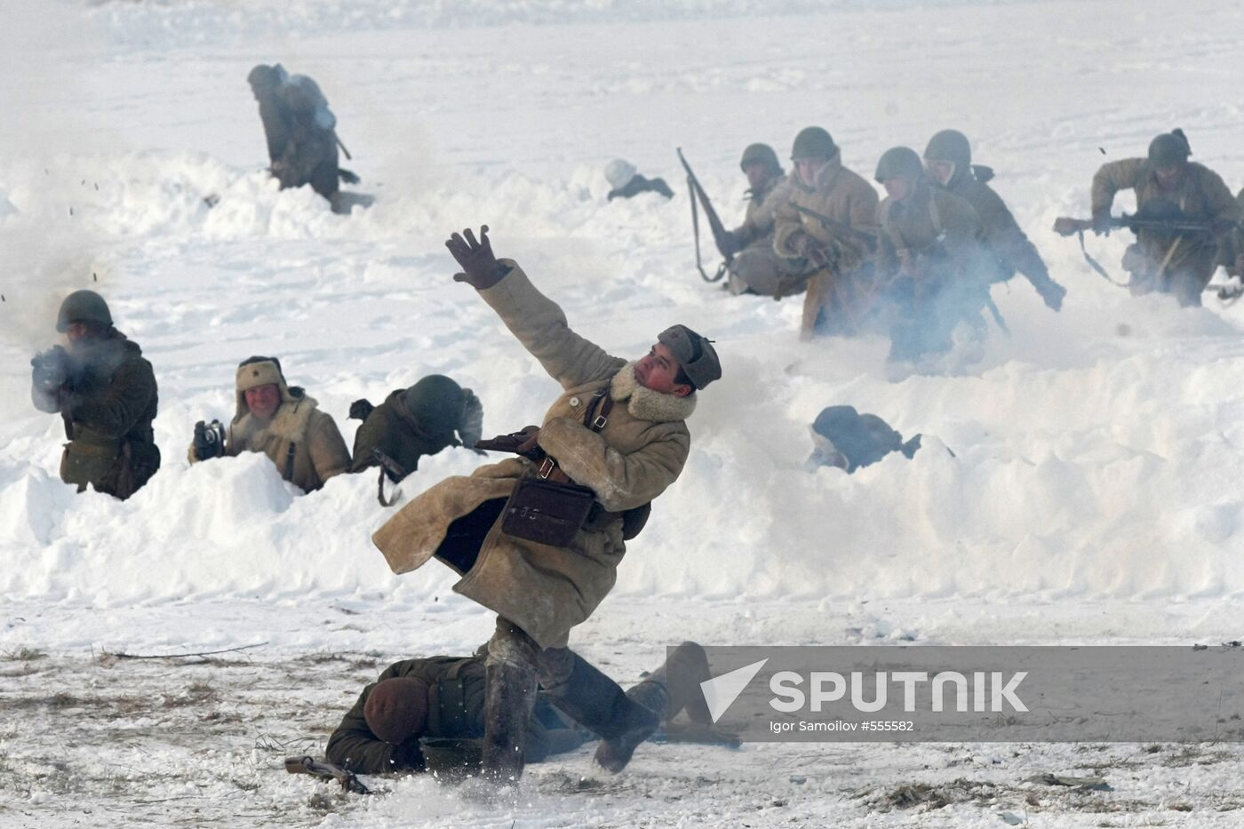 Re-enactment of breaking siege of Leningrad