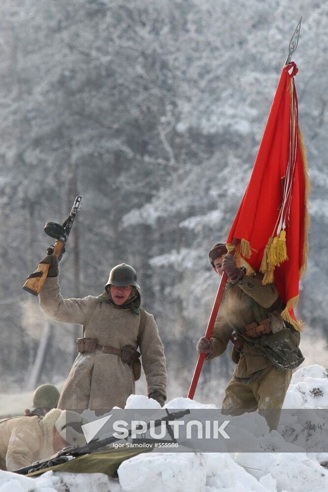 Re-enactment of breaking siege of Leningrad