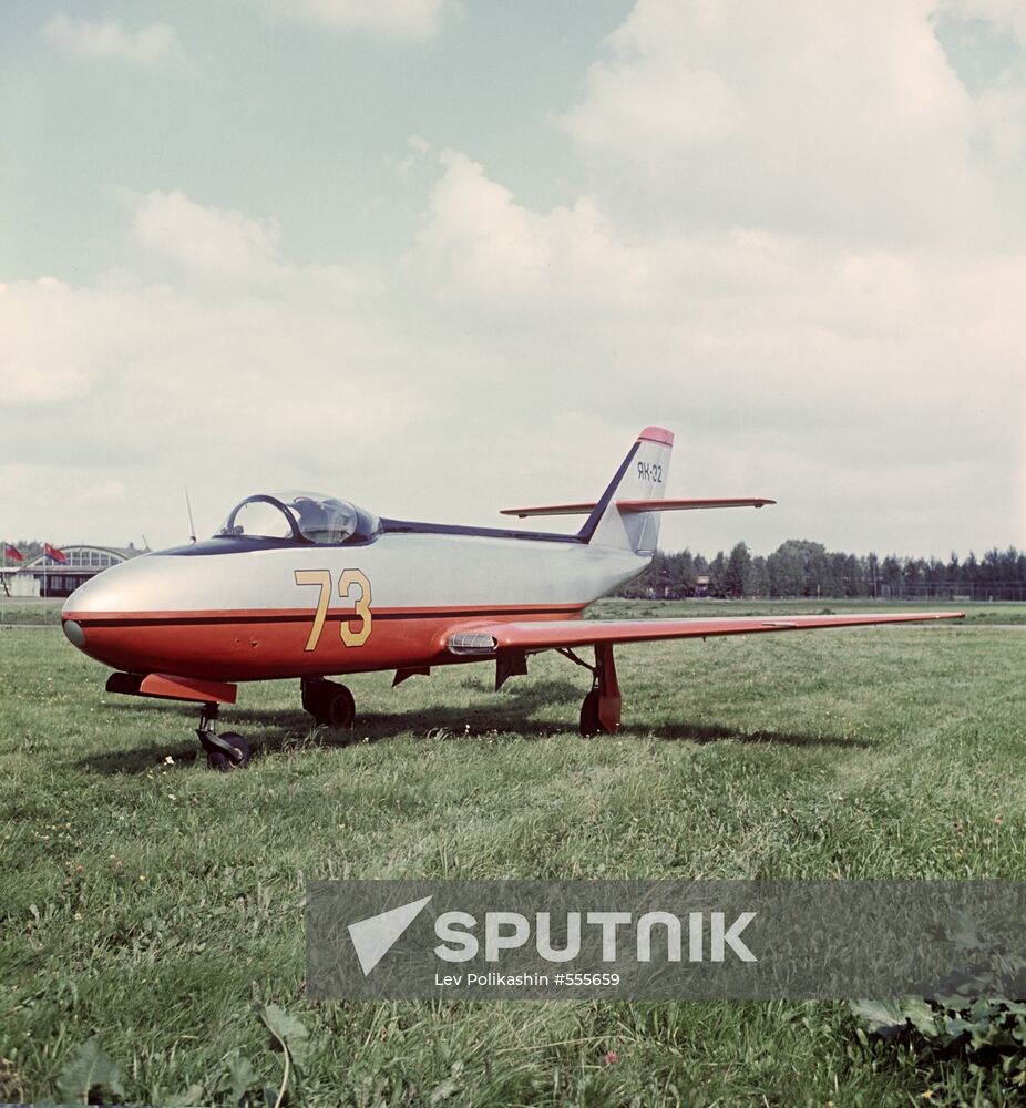Yak-32 aircraft