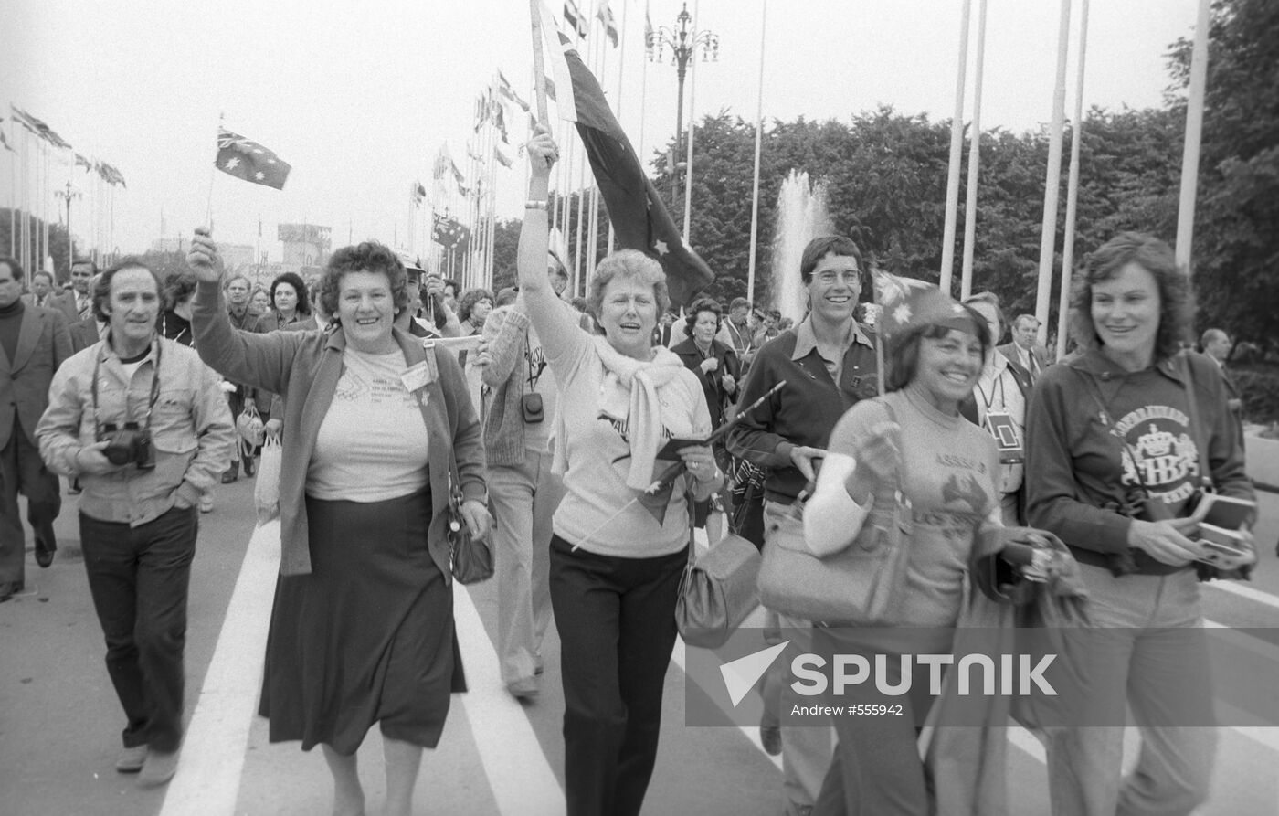 Foreign tourists during Olympics-80