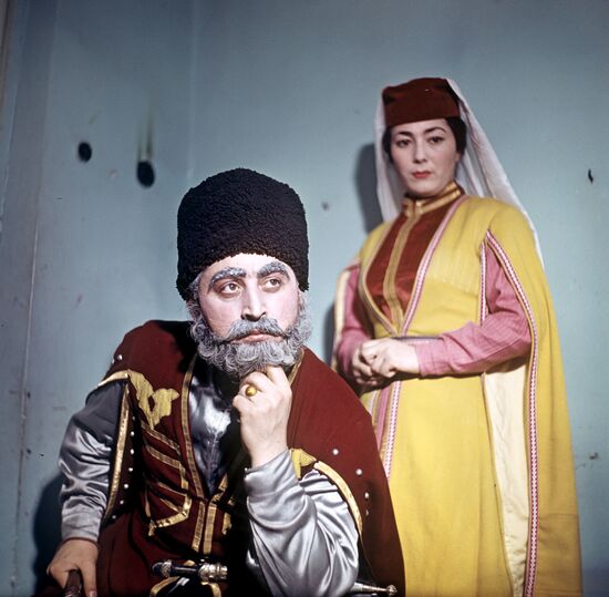 Scene from play "Lashin"
