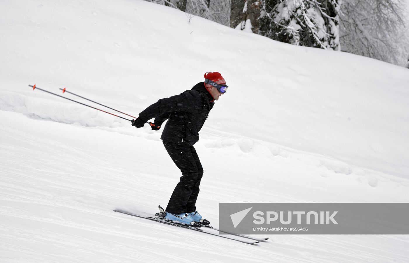 Dmitry Medvedev skis