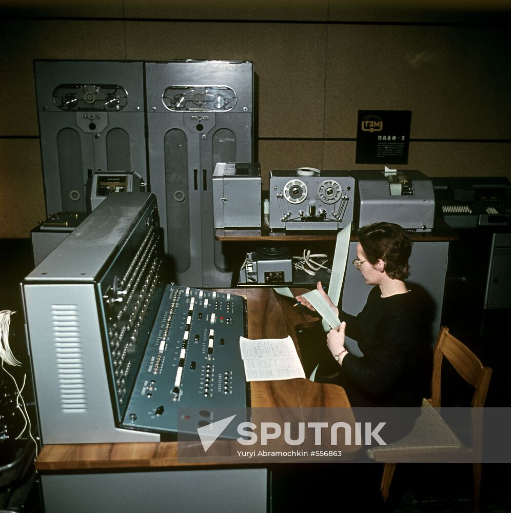 "Minsk-2" analog computer