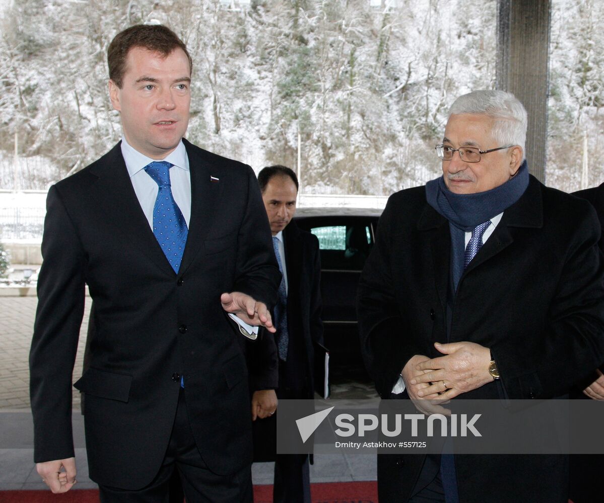 Dmitry Medvedev, Mahmoud Abbas meet in Sochi