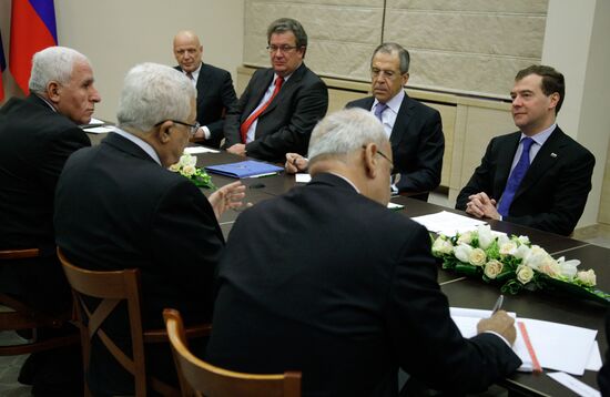 Dmitry Medvedev, Mahmoud Abbas meet in Sochi