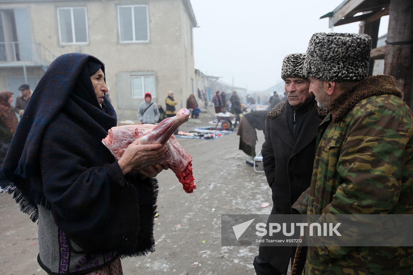Market in center of Andi high-mountain village