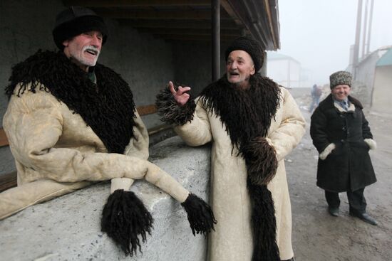 Dwellers of Andi high-mountain village
