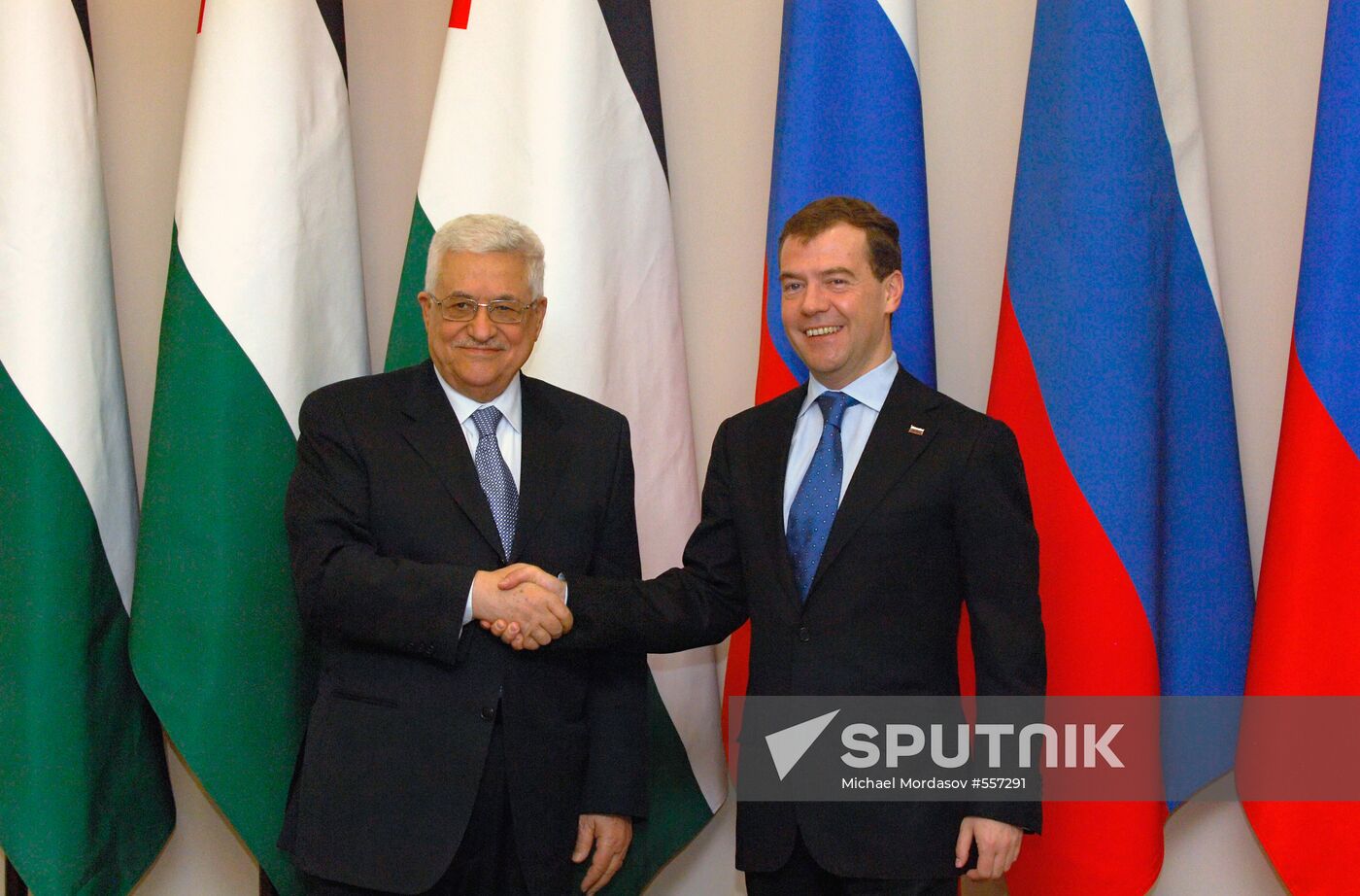 Dmitry Medvedev, Mahmoud Abbas meet in Sochi