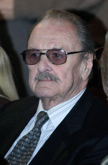 Yury Yakovlev