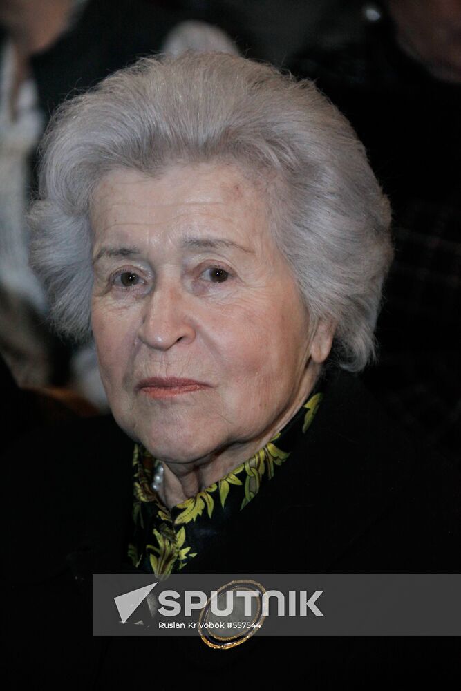 Irina Antonova