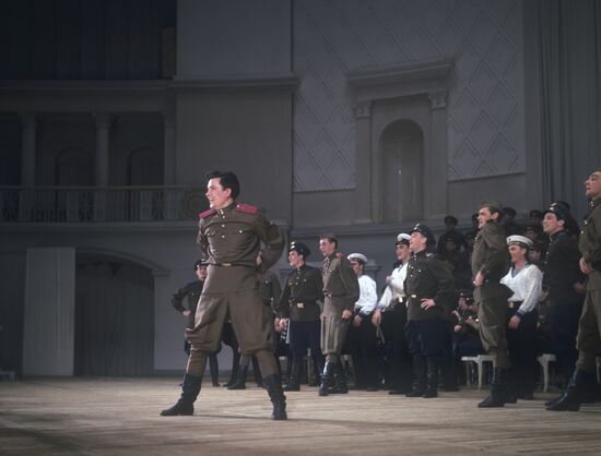 Alexandrov Song and Dance Company