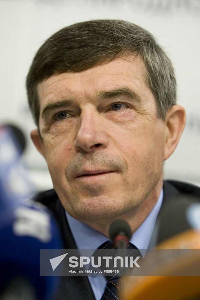 Rosoboronexport CEO Anatoly Isaikin gives news conference