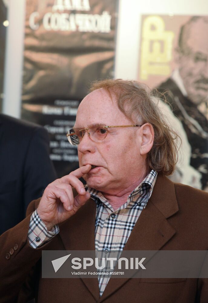 Anton Chekhov's letter handed over to museum