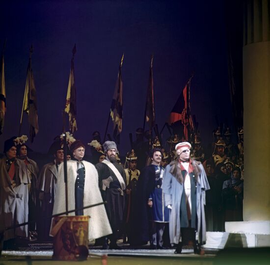 Alexander Vedernikov and Yevgeny Kibkalo