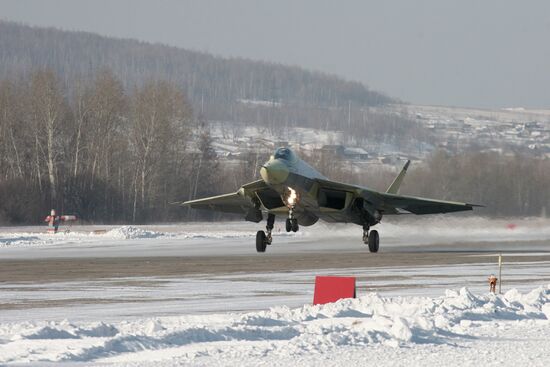 5th-generation fighter makes maiden flight