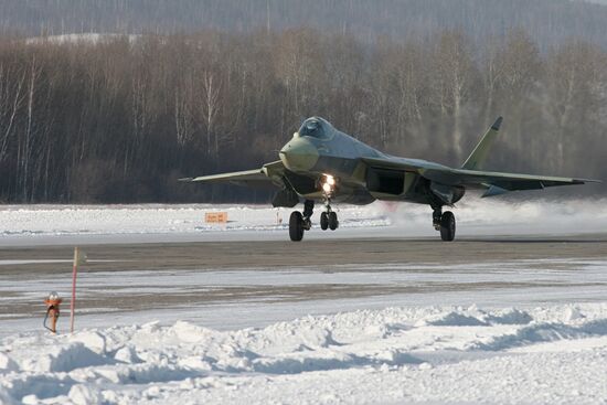 5th-generation fighter makes maiden flight