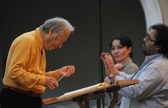 Rossini's opera rehearsal