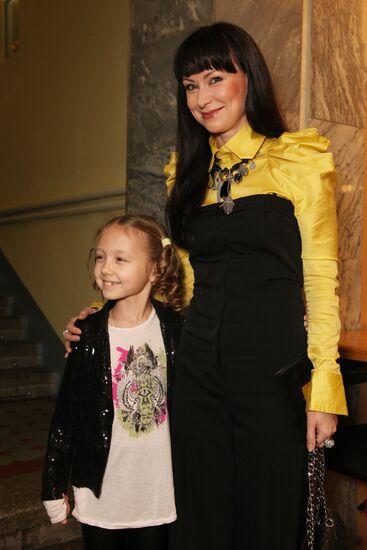Nonna Grishayeva and Yekaterina Starsheva