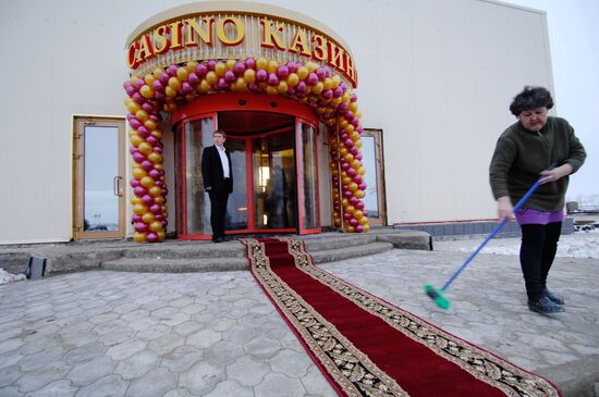 Preparation for opening Orakul casino in Azov City