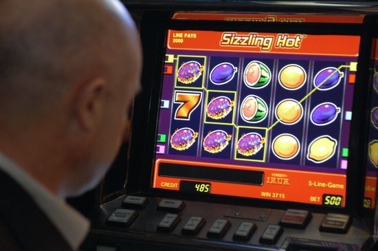 Visitor in Orakul casino