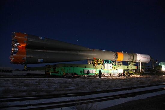 Soyuz-U ELV and Progress M-04M spacecraft to be launched