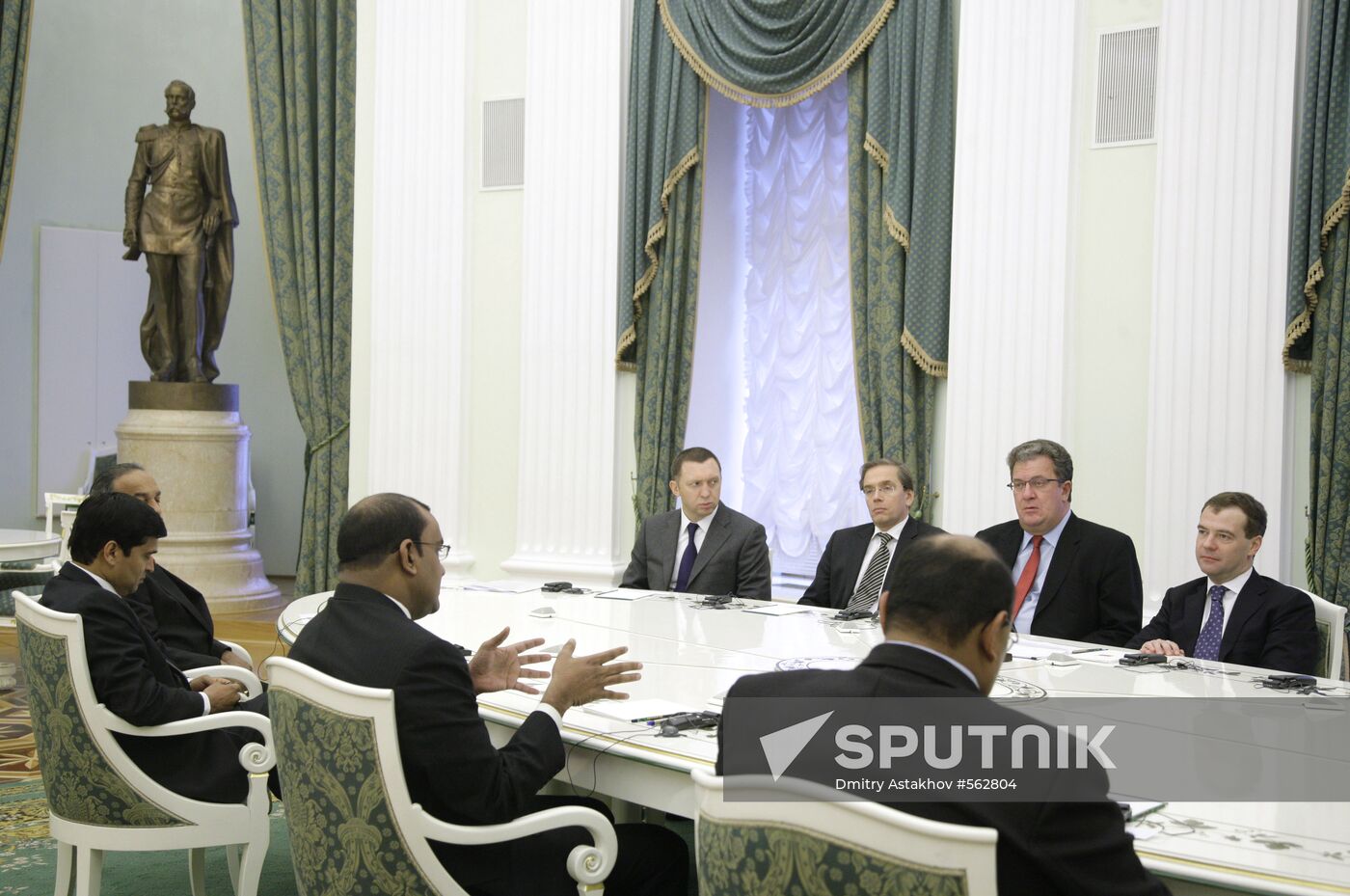 Dmitry Medvedev meets with Bharrat Jagdeo