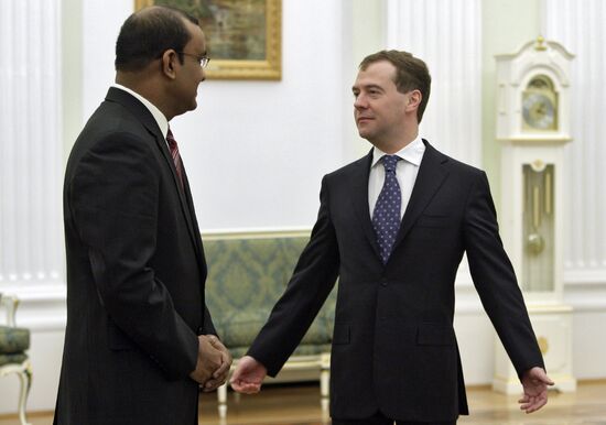 Dmitry Medvedev meets with Bharrat Jagdeo