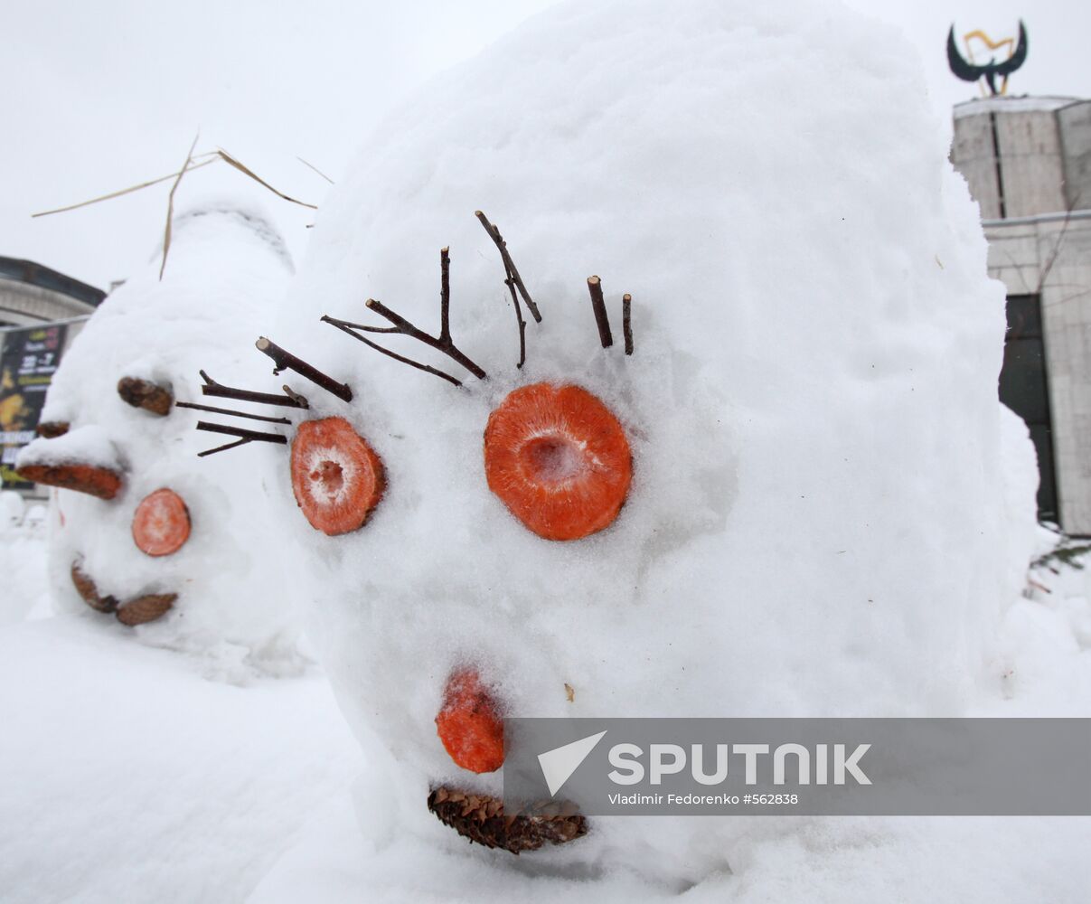 "Snowmen parade" at The Natalia Sats Children's Musical Theater